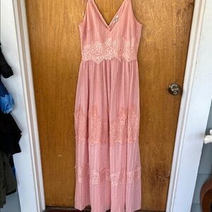 Elegant Pink Lace Maxi Dress